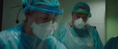 - [Doctor 1] We're first gonna
try you on a CPAP machine. - This England