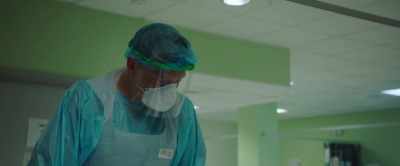 - [Doctor] Now your
temperature's down to 38.2 - This England