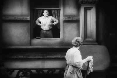 - Doctor.
- Well? - Street Scene