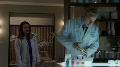 Doctor,
we're ready to open. - Grimm