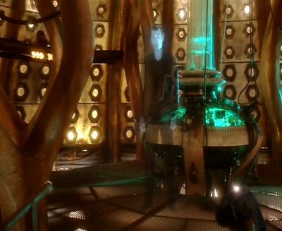Doctor, what are you doing?
Can I take my hand off? It's moving. - Doctor Who