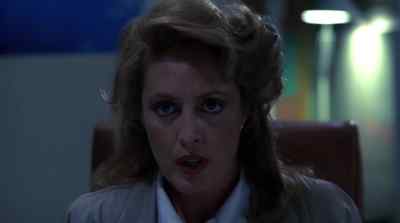- Doctor, what's she doing now?
- I'm not... - A Nightmare on Elm Street