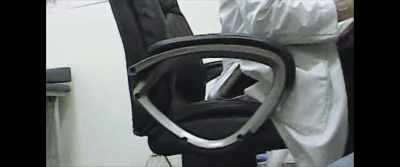 Doctors carrying guns
under their lab coats. - American Pain