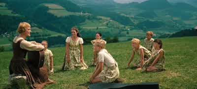 Y i Doe y i A deer a female deery i Ray a drop of golden suny i Me a name I call myselfy i Far a long long way to runy i Sew a needle pulling thready i La a note to follow sewy i Tea a drink with jam and bready i That will bring us back to doe - The Sound of Music