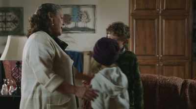 Doei, oma Bertha.
-Doei. - Finding Love in Mountain View