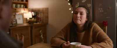 Does Amy struggle, or have
trouble to make friends? - Feather Christmas