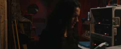 Does anybody...
who likes Shakespeare? - Too Late