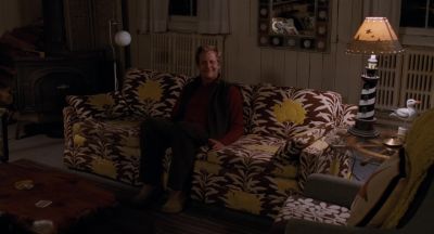 Does this couch make me look fat - Paper Man