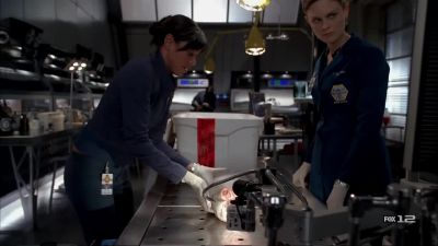 Does it have to be completely
thawed for you to examine? - Bones