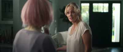 -Does he?
-He almost hit me with his car. - Daddy Issues