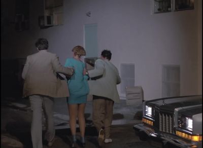 - Does she know I'm here?
- No. - Miami Vice