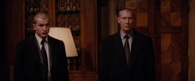 - Does it look alright?
- Yes! - The Tourist
