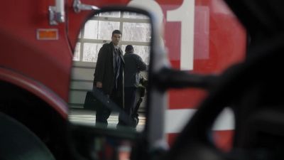 Does that look like a lawyer to you? - Chicago Fire