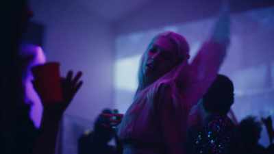 - Does she normally drink?
- No. - Euphoria