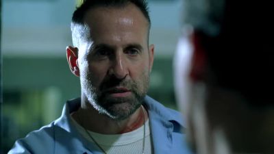 Does not a warm hand - Prison Break