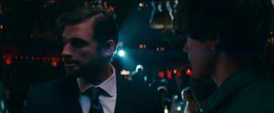 - Does this place look
like a toilet to you? - Lucid