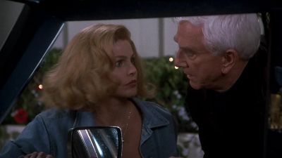Does that radio work - Naked Gun 33 1/3: The Final Insult