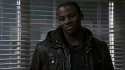 - Does he save his money?
- He's like a scrooge. - Trauma