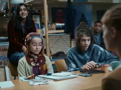 - Doesn't it concern us, too?
- Of course. It sure does. - The Teachers' Lounge