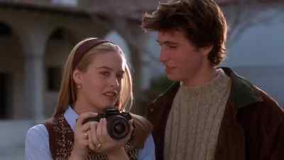 Doesn't she look classic Yeah she's beautiful - Clueless