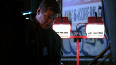 Doesn't look good for Ellie's friend. - CSI: Crime Scene Investigation