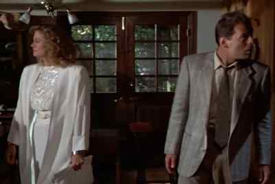 DOESN'T LOOK LIKE
ANYBODY'S HOME. - Moonlighting