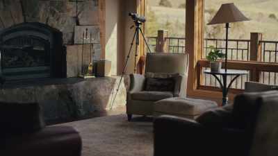 Doesn't look like
we're expected to dine alone. - Trapped in the Rocky Mountains