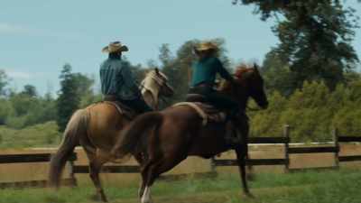 -[dog barks]
-[horse whinnies] - The Real West