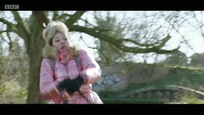DOG BARKS - Mandy