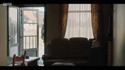 DOG BARKS - Baptiste