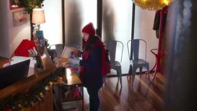 - Dogs a little unruly?
- No! - The Dog Days of Christmas