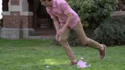 [dogs barking] - Royal Pains
