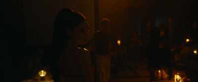 ♪ Doing her dance ♪ - Emmanuelle
