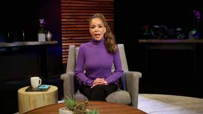 Domestic violence
goes beyond the story - Chris Brown: A History of Violence