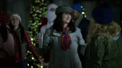 ♪ Don we now our gay apparel ♪ - Random Acts of Christmas