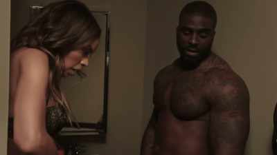 DON, ON PHONE: HONEY?
[LILLY GASPS] - Tyler Perry's The Oval