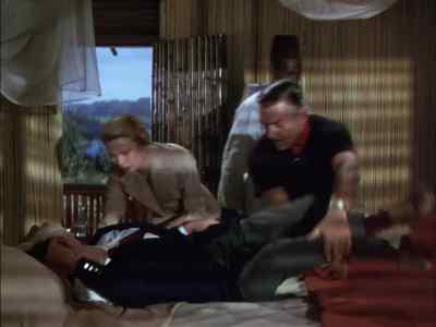- Donald, darling.
- Don't get excited. - Mogambo