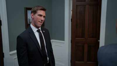 Donald: Lilly.
Lilly, no. Lilly, Lilly, stop! - Tyler Perry's The Oval