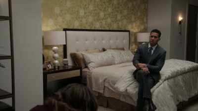 Donald: To make this thing
public - Tyler Perry's The Oval