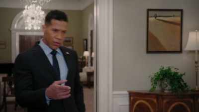 DONALD: WELL, IS THERE SOMETHING
THAT YOU NEED - Tyler Perry's The Oval