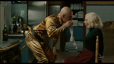 Donde tienes la llave de arriba? - The Skin I Live In