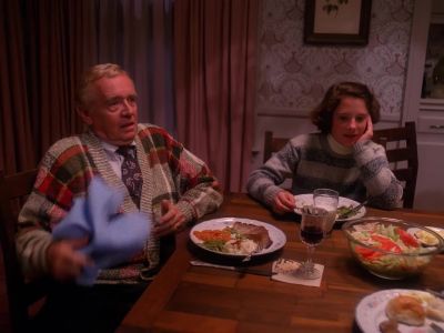 Donna, get my bag. - Twin Peaks