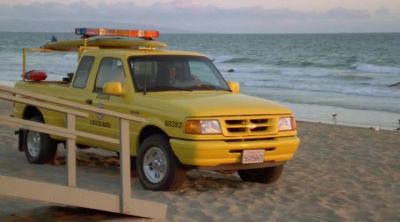 -DONNA: SO HOW SHOULD
I MAKE IT OUT, "DEAR, CHIEF..."? - Baywatch
