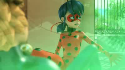 Donnez-moi les Miraculous et vous vivrez. - Miraculous: Tales of Ladybug & Cat Noir