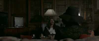 - Donny, call we, Donny. - Snake Hotel