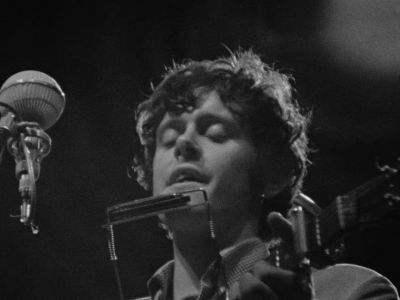 Donovan and the war drags on - Festival