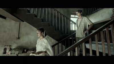 Don't act too smart, idiot!
Get lost! - Gangubai Kathiawadi