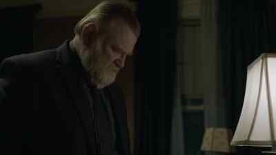 ♪ Don't ask directions - Mr. Mercedes