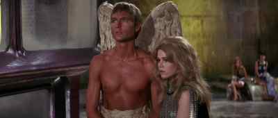 - Don't be afraid, Pygar.
- I sense danger. Guard yourself. - Barbarella
