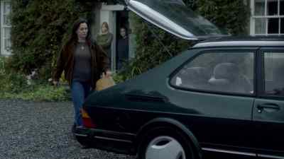 Don't be scared, Alice.
Your mum's just confused. - The Cuckoo